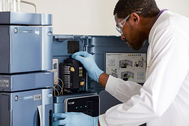 LC-MS workflows for peptide MAM