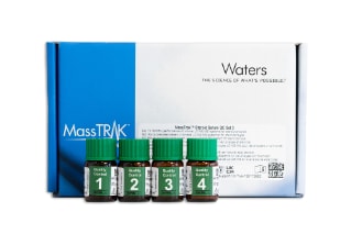 MassTrak Steroid Serum QC Set3 186010566IVD 3 with translations on label
