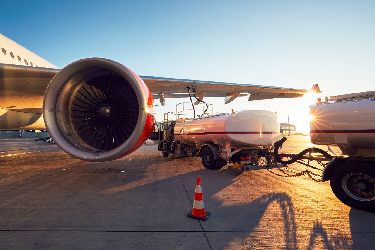 Refueling of an airplane