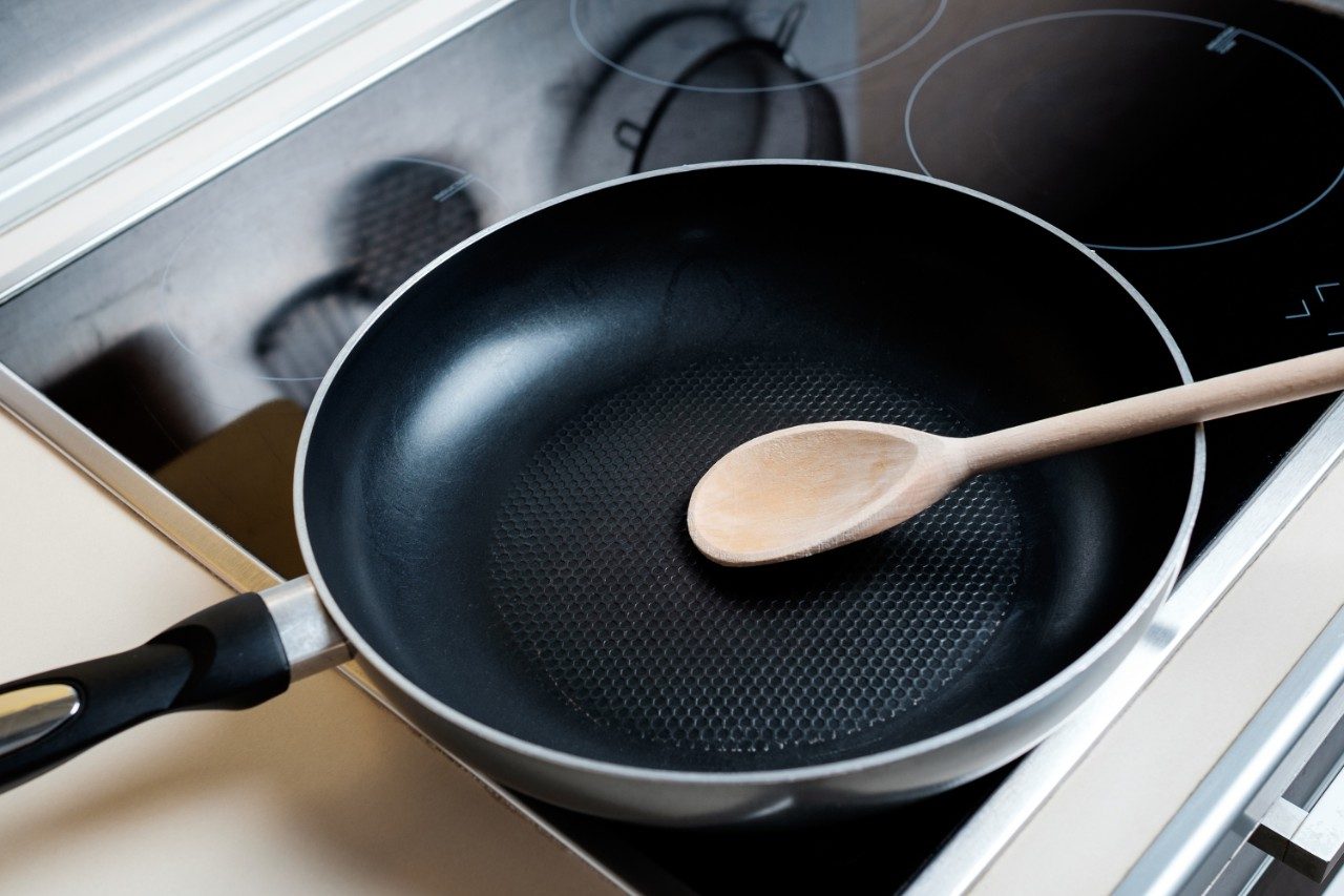 Non-stick frying pan