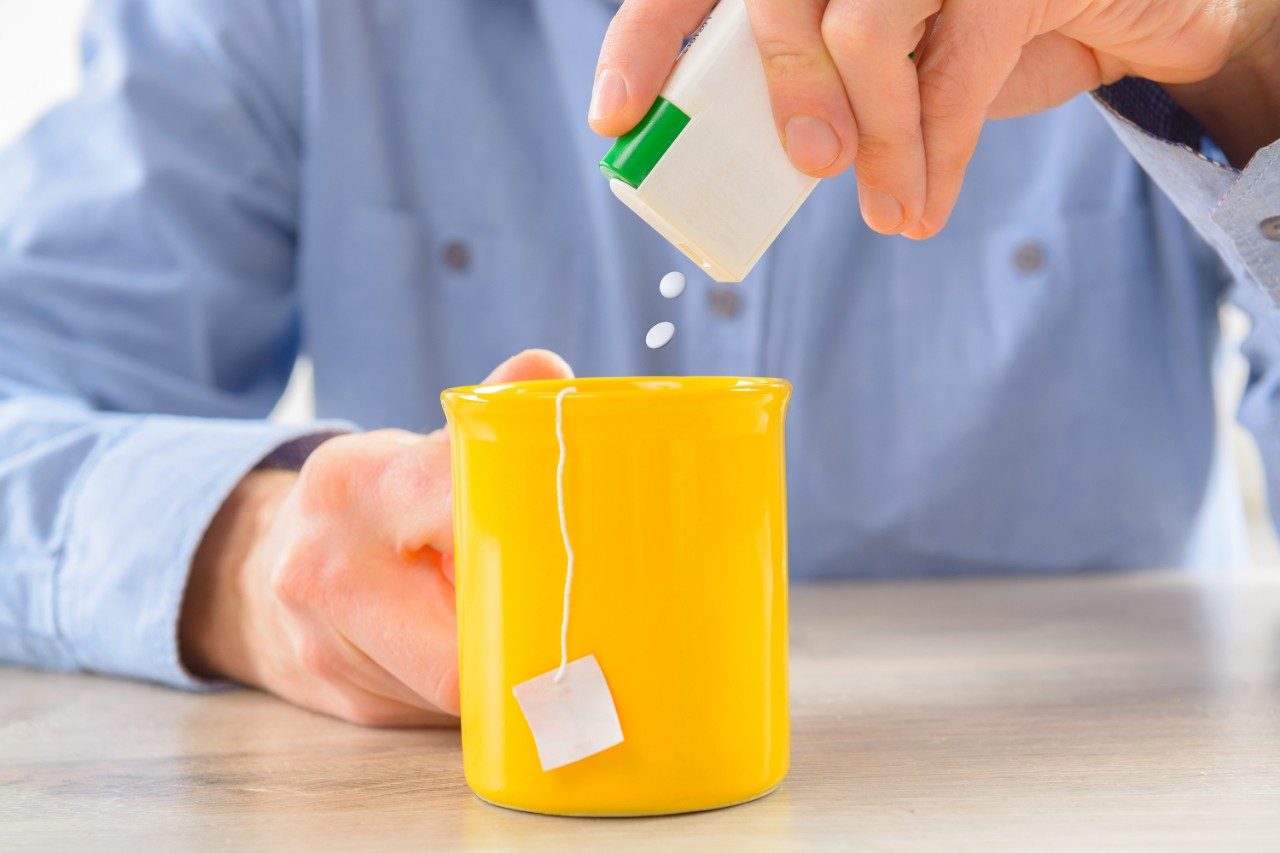 Artificial sweetener in tea