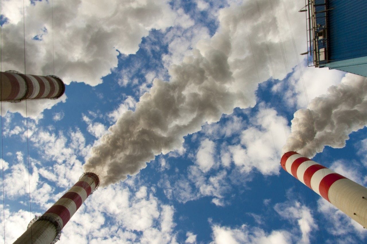 Pollution from coal power plant