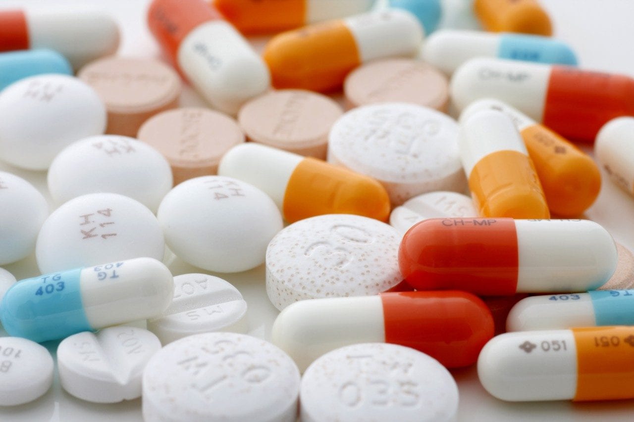 Demonstrate reliability and batch-to-batch uniformity in quality control and release in drug manufacturing with Waters dissolution testing solutions. 