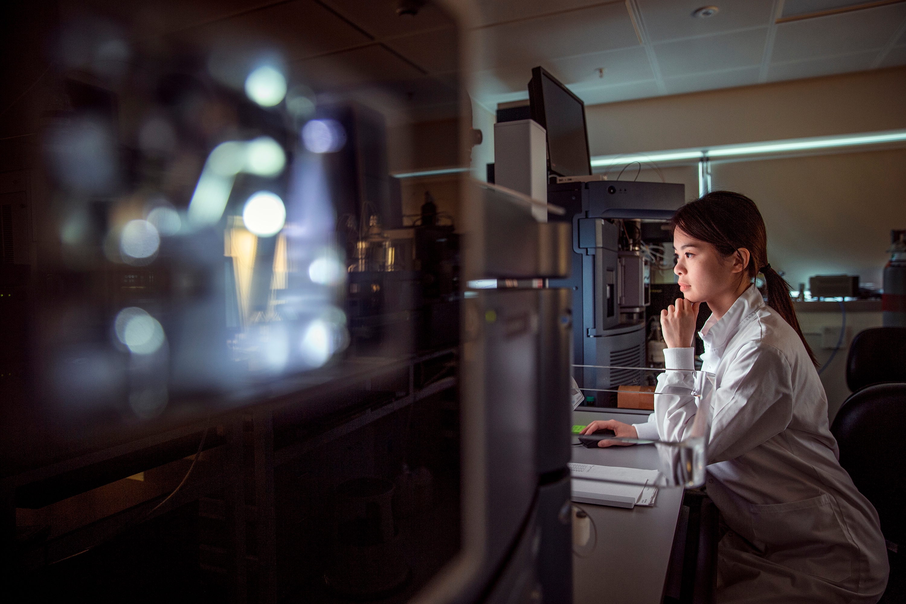 Eliminating Peak Distortion and Injection Solvent Effects in Chiral ...