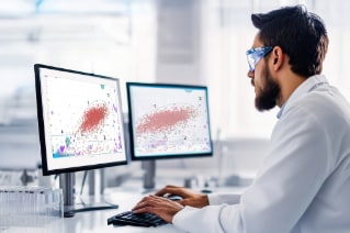 Particle Vue, an all-in-one particle analysis software suite exclusively on Aura, simplifies discovery by providing automated tools to detect and analyze particles present in a variety of samples.