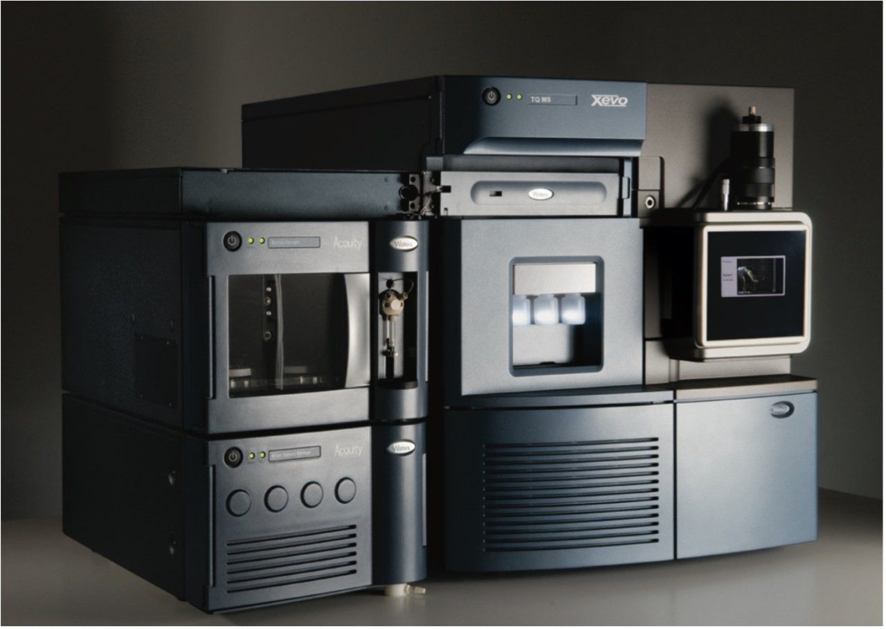 Xevo TQ Mass Spectrometer with the ACQUITY UPLC System